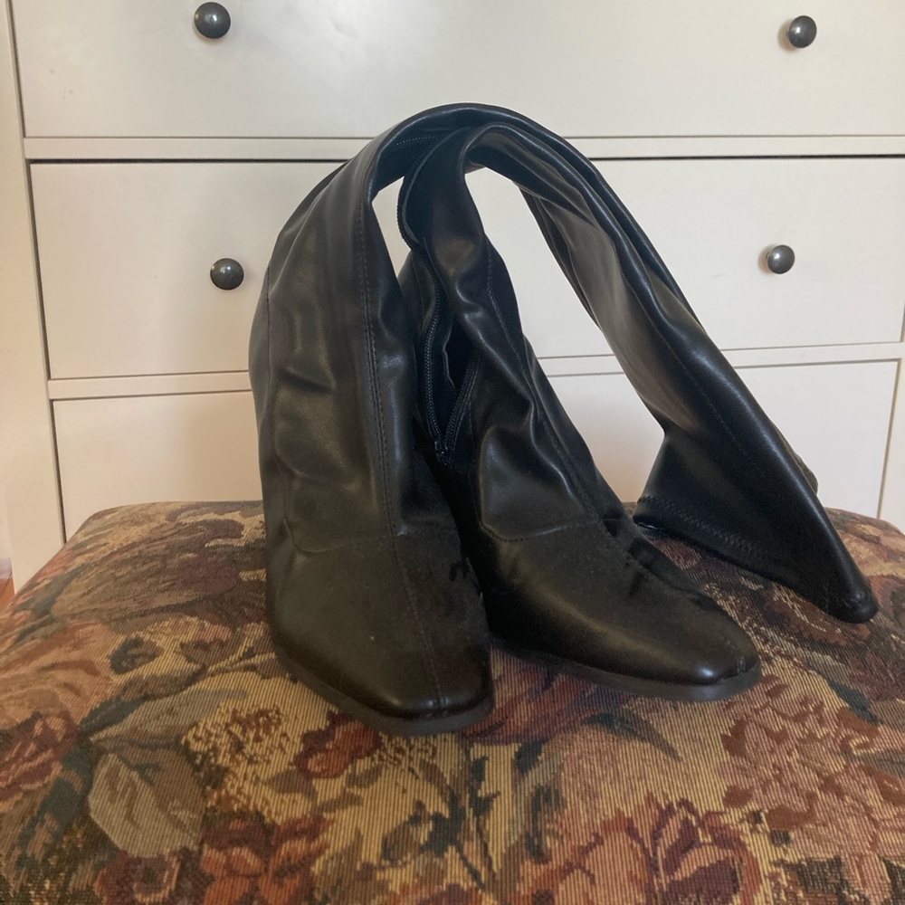 Faux leather black boots